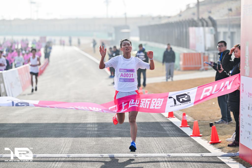 跑迎2024 上海迎新健身活动火热(图3)