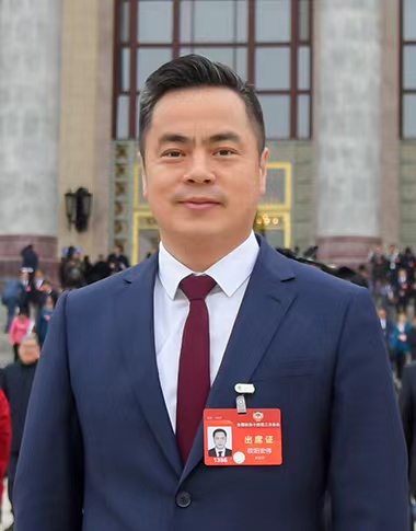 米乐m6欧阳宏伟委员:拓展科技手段 助力全民健身实现健康中国(图1) 米乐m6欧阳宏伟委员:拓展科技手段 助力全民健身实现健康中国(图1)